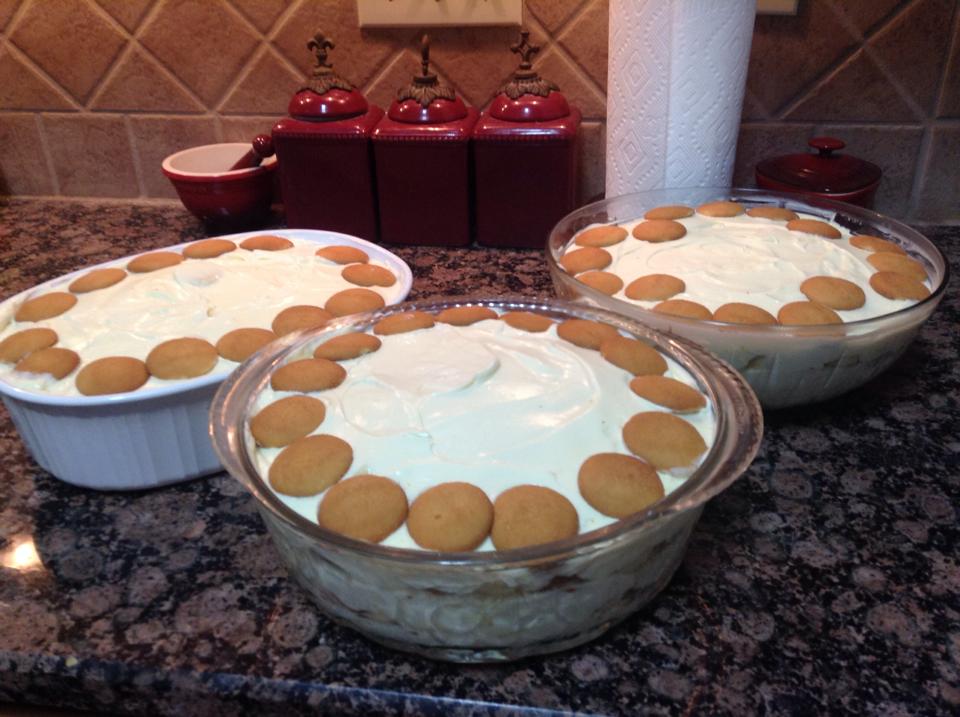 Three large bowls of banana pudding