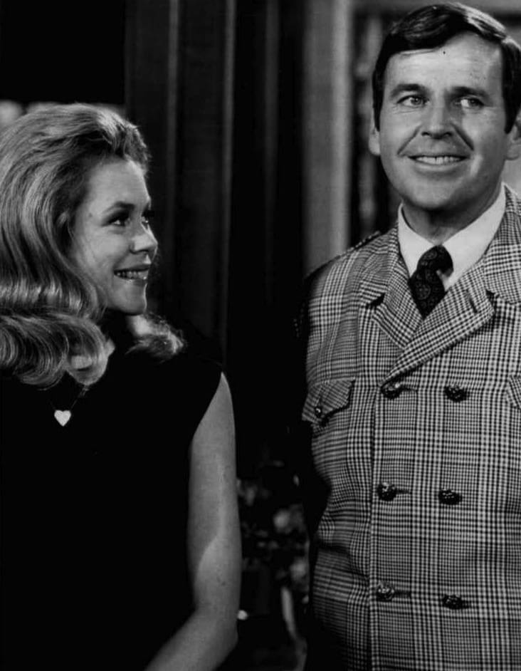 Elizabeth Montgomery and Paul Lynde