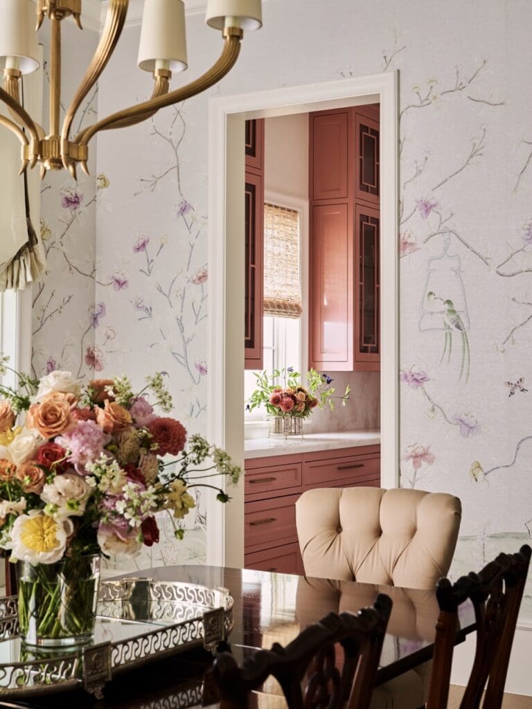 Wallpaper detail view of dining room