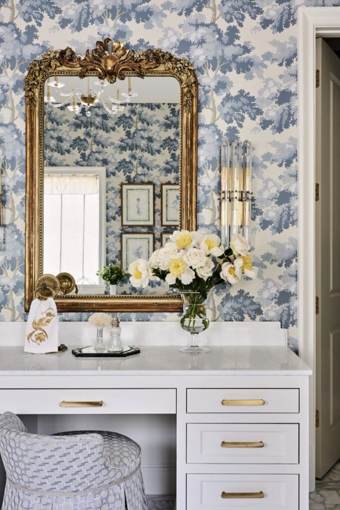 Blue-floral wallpaper/vanity room