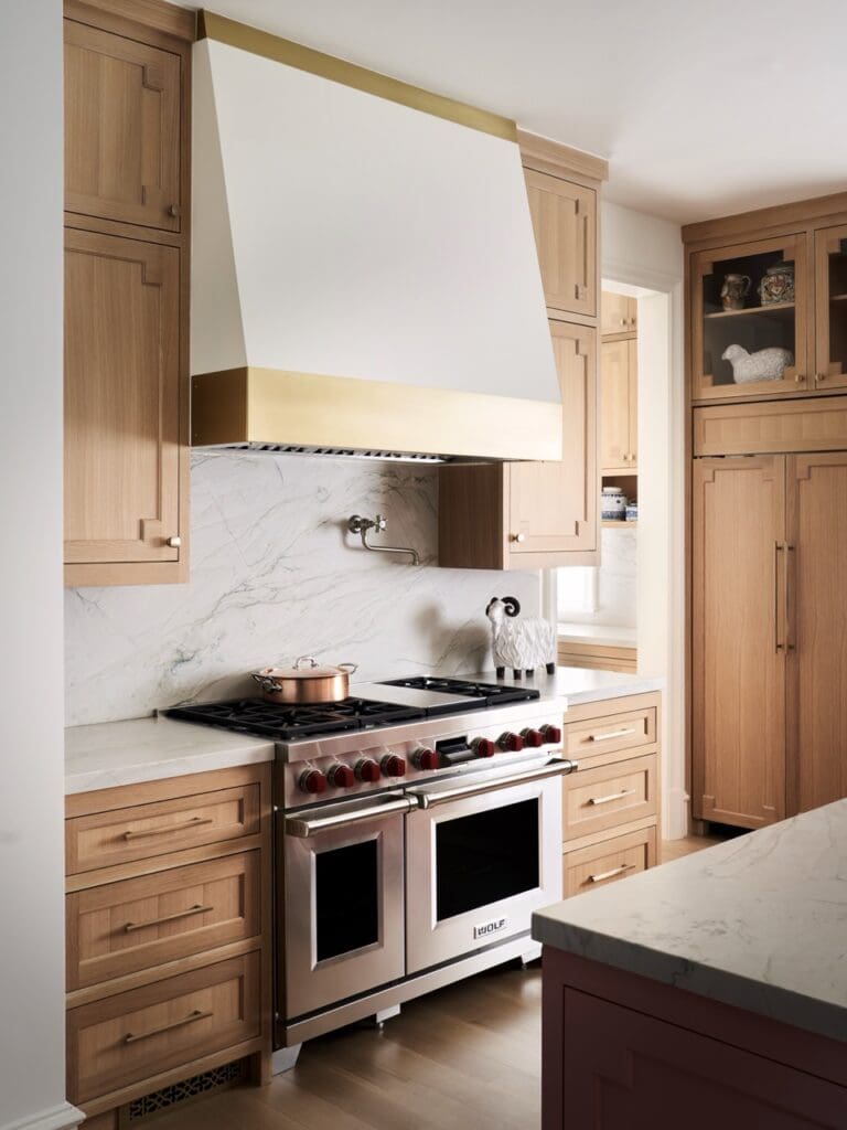 Range/hood detail